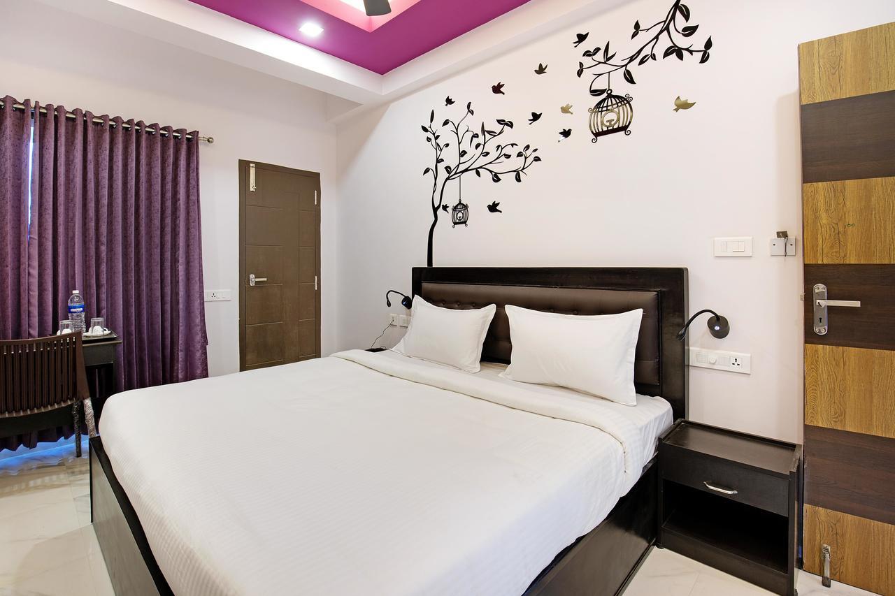 Crystal Lake Suites Coimbatore Exterior photo
